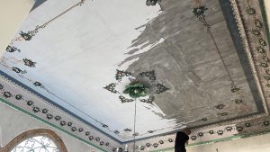 תיאור מקרה: הסרת פיח מתקרות מבנים היסטוריים בעכו העתיקה